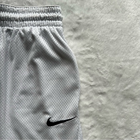 Nike Dri-Fit Mesh Basketball Shorts - Picture 3 of 5